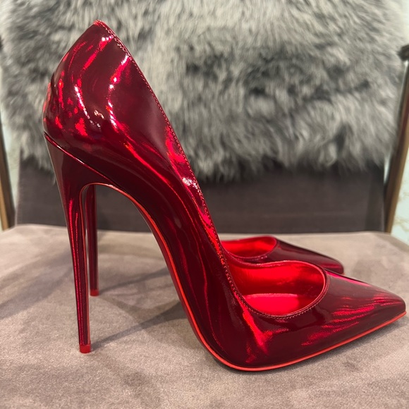 Christian Louboutin - Picture 1 of 10